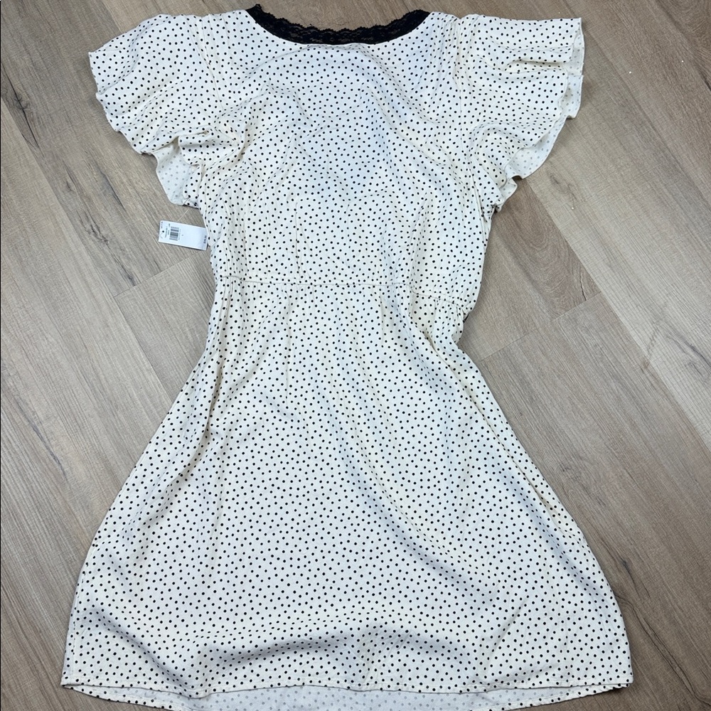 Old Navy Babydoll Polka Dot Mini Dress with Lace Trim. NWT. Size Large. - Picture 3 of 5